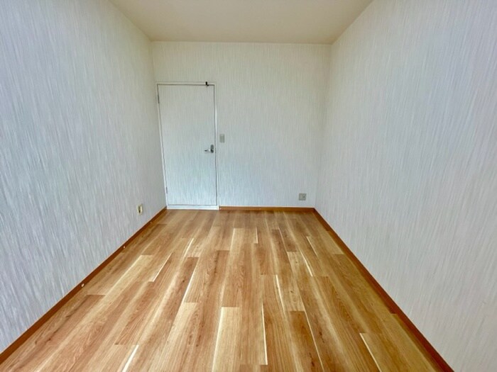 物件内観写真13　(居室)