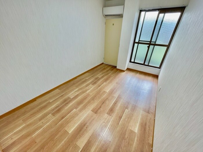 物件内観写真18　(居室)