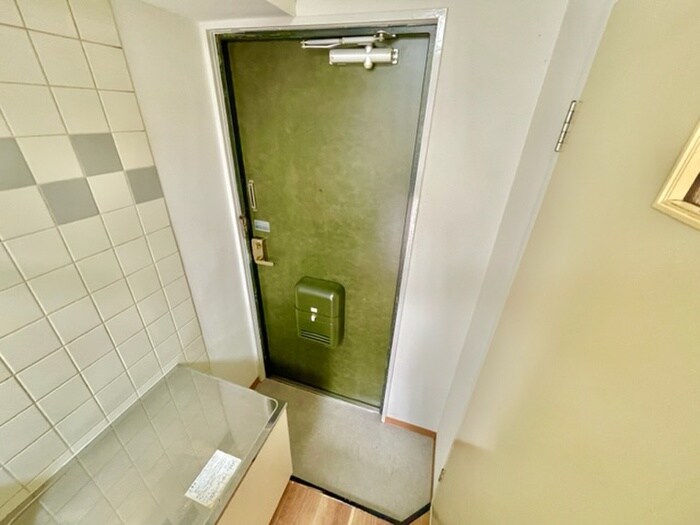 物件内観写真21　(玄関)