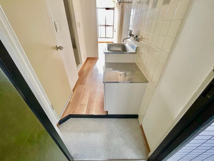 物件内観写真22　(玄関)