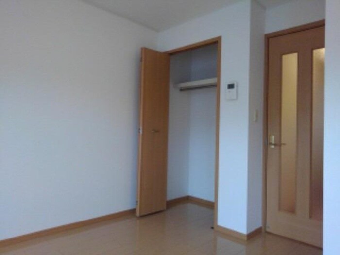 物件内観写真12　(収納)