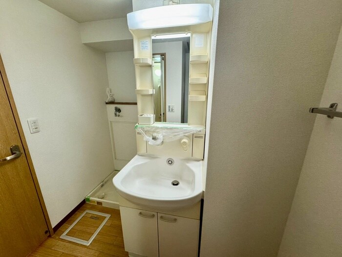 物件内観写真11　(洗面)