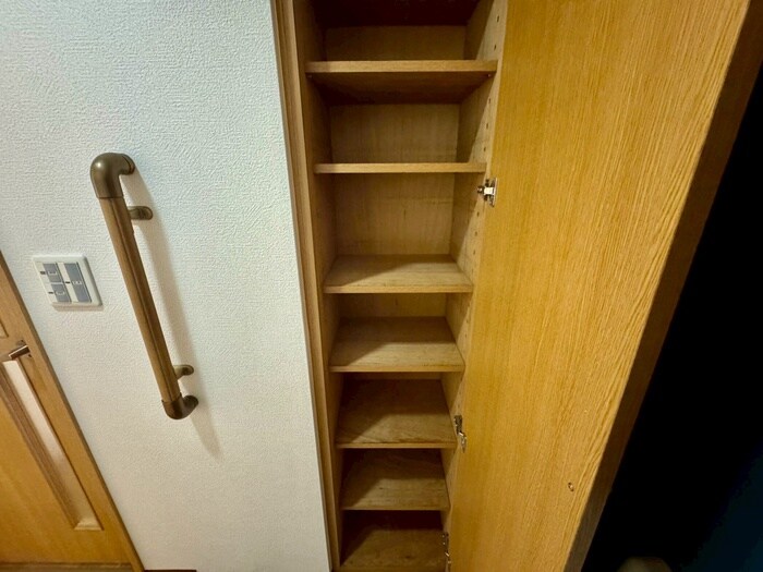 物件内観写真15　(靴箱)