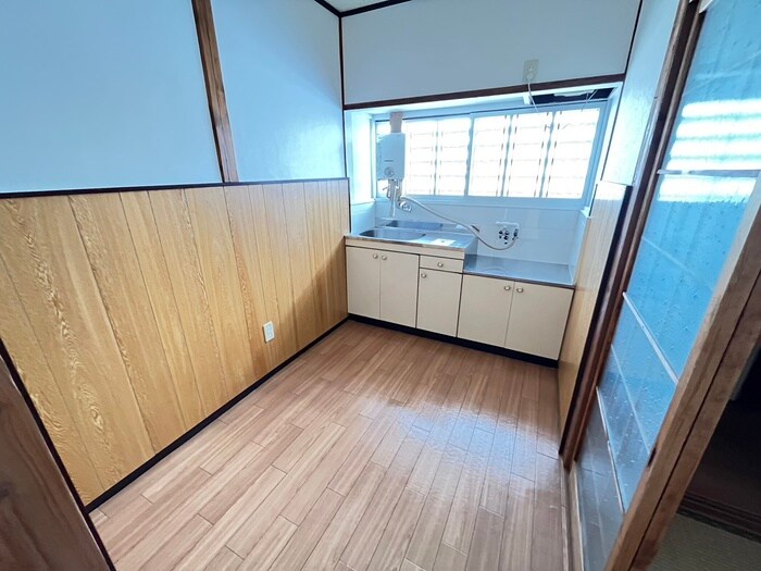 物件内観写真13　(居室)