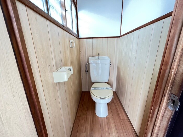 物件内観写真16　(トイレ)