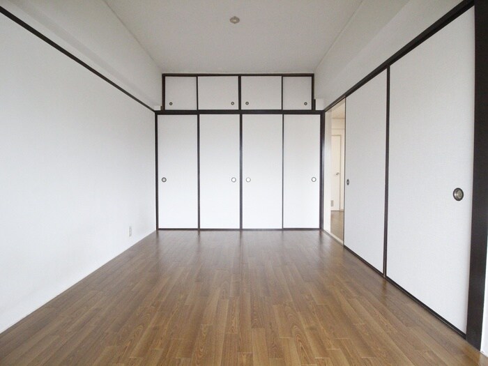 物件内観写真5　(居室)