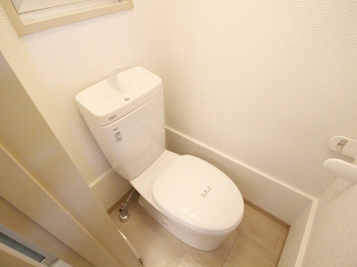 物件内観写真9　(トイレ)