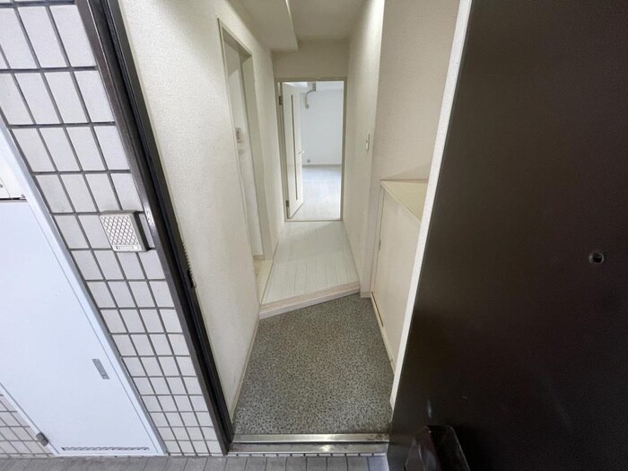 物件内観写真7　(廊下)