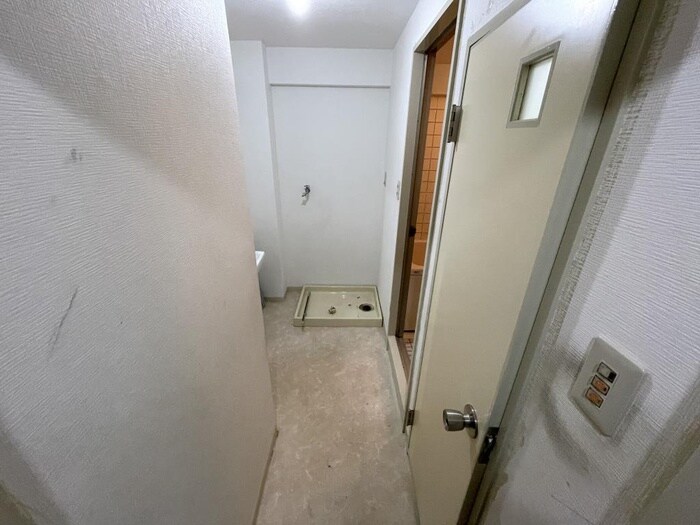 物件内観写真13　(廊下)