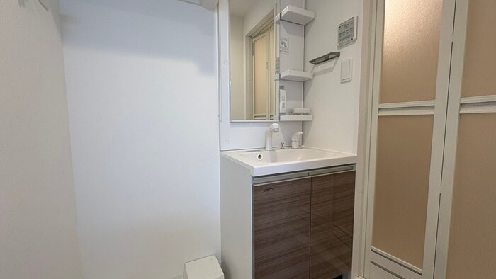 物件内観写真11　(洗面)