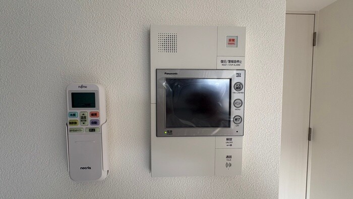 物件内観写真17　(廊下)