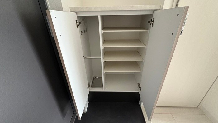 物件内観写真21　(靴箱)