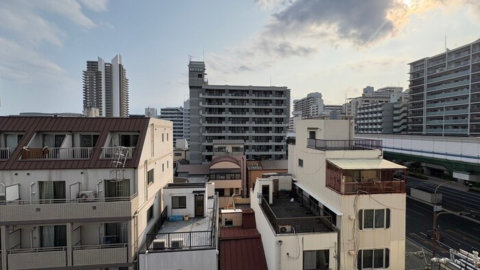 物件内観写真22　(室内からの展望)