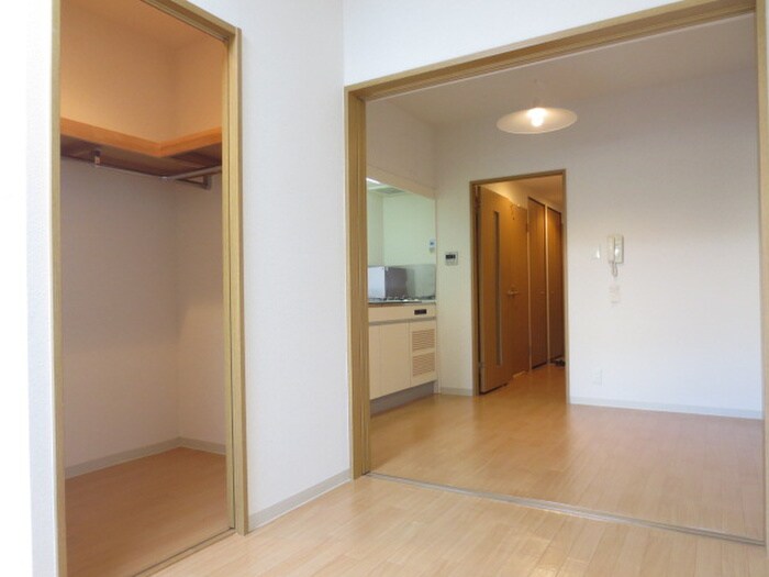 物件内観写真10　(居室)