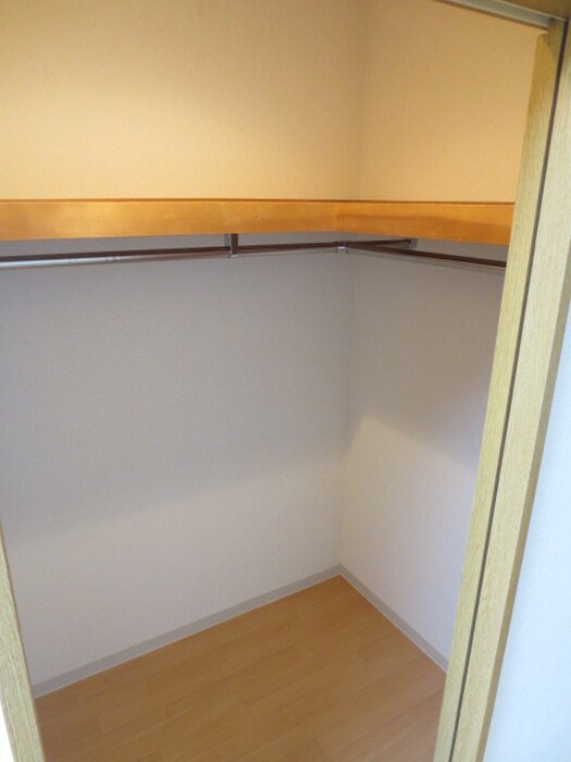 物件内観写真11　(収納)