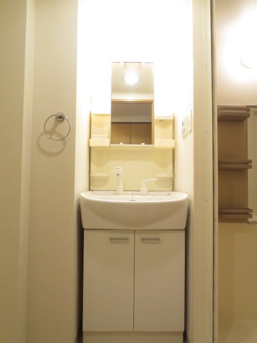 物件内観写真15　(洗面)