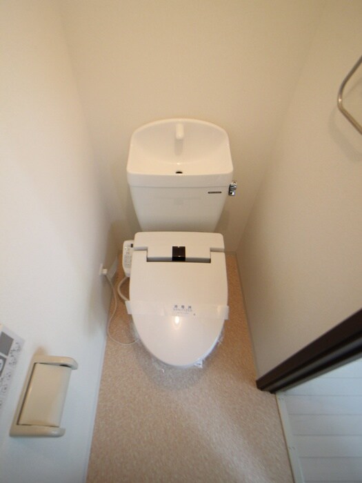 物件内観写真14　(トイレ)