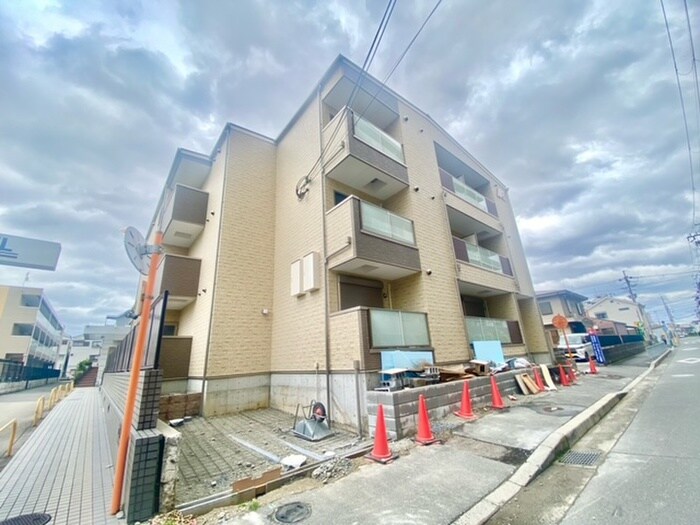 物件外観写真1　(外観写真)