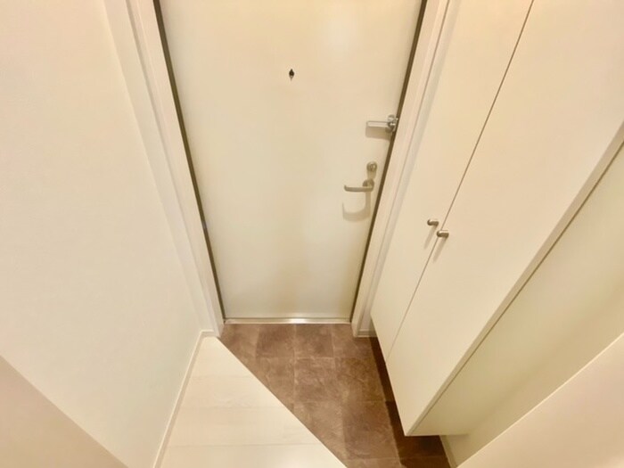 物件内観写真21　(玄関)