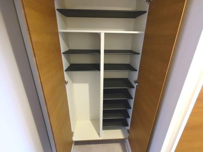 物件内観写真16　(靴箱)