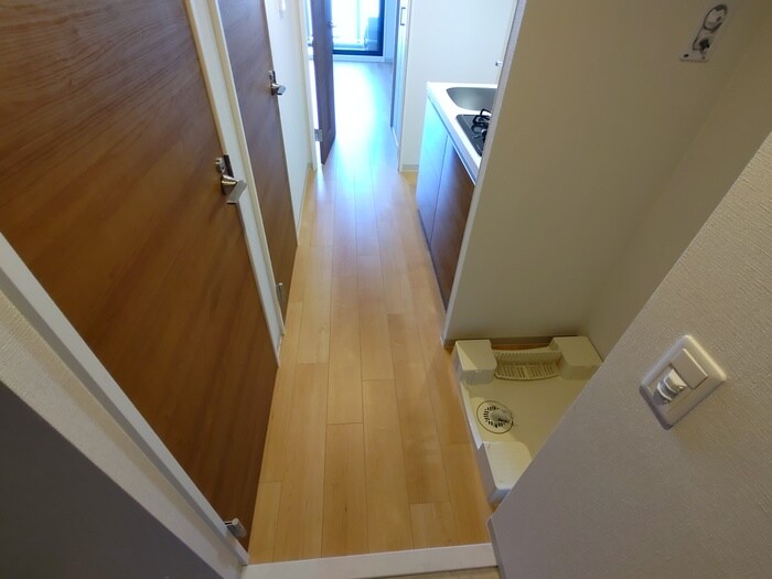 物件内観写真17　(廊下)