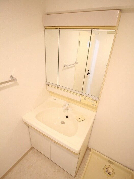 物件内観写真11　(洗面)