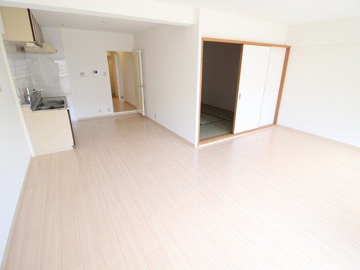 物件内観写真18　(廊下)