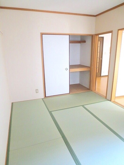 物件内観写真14　(居室)