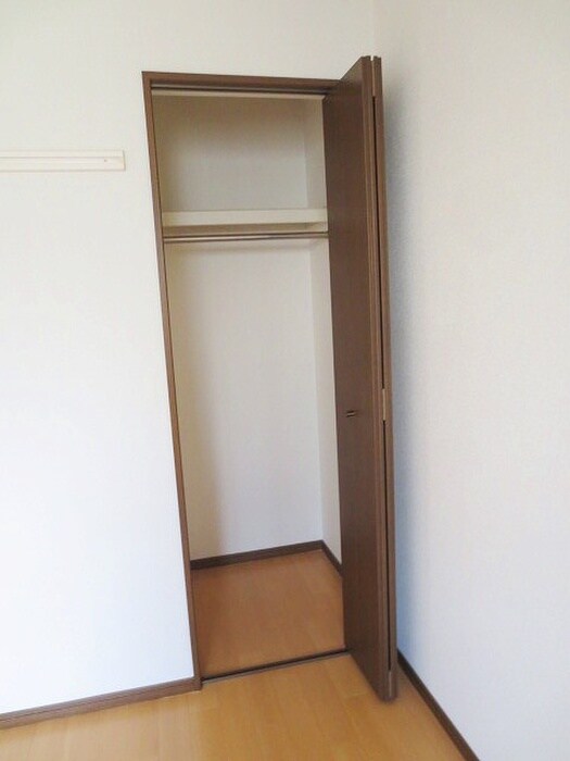 物件内観写真15　(収納)