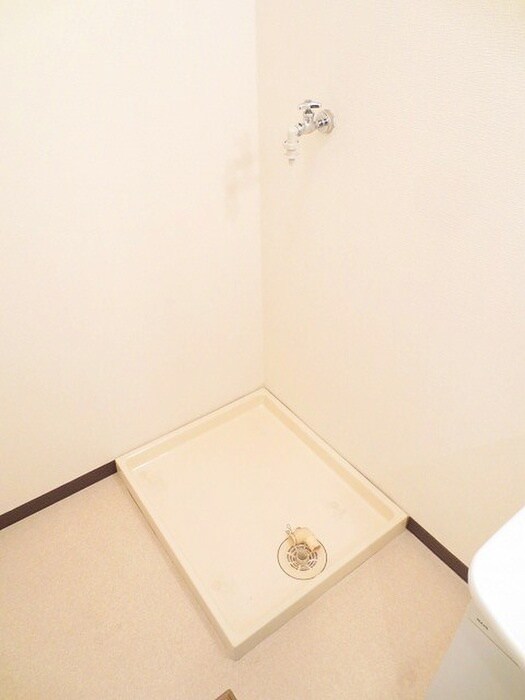 物件内観写真20　(洗濯機置場)