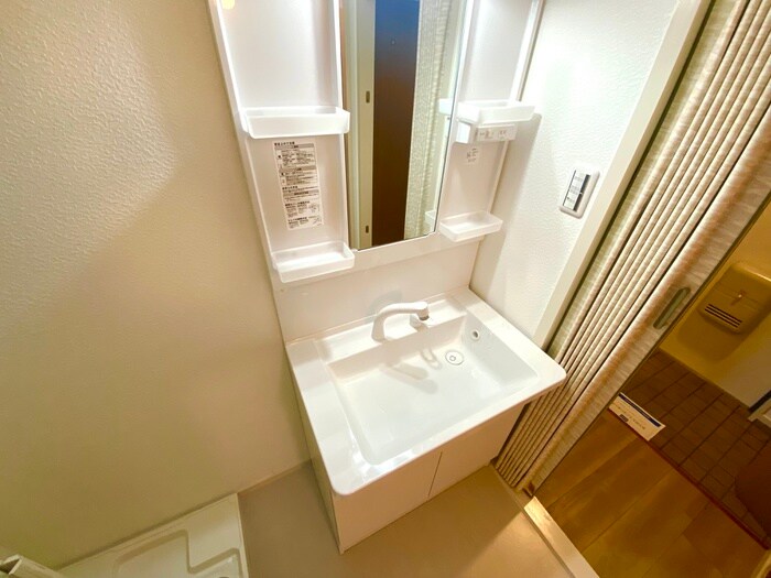 物件内観写真9　(洗面)