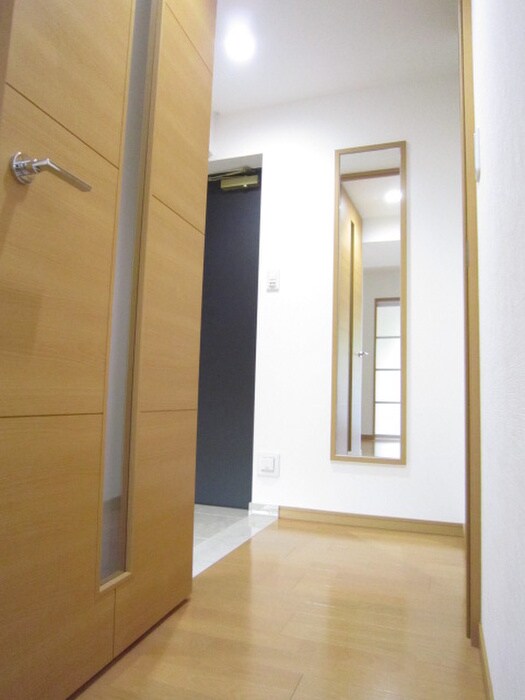 物件内観写真18　(廊下)