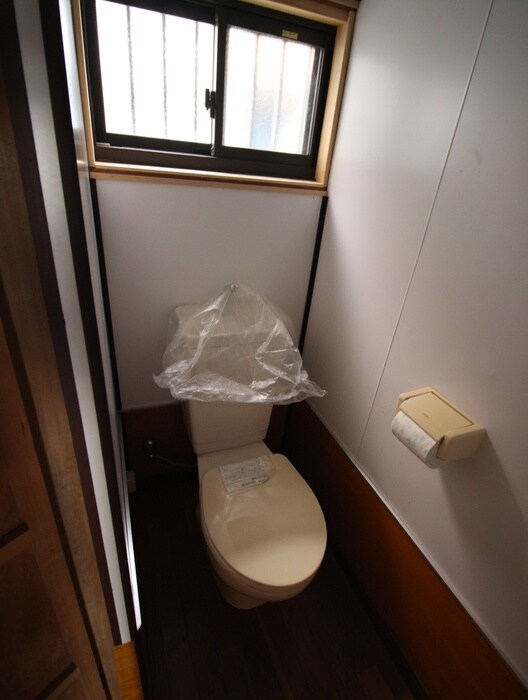 物件内観写真12　(トイレ)