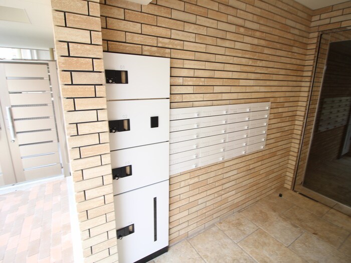 物件外観写真4　(建物設備)