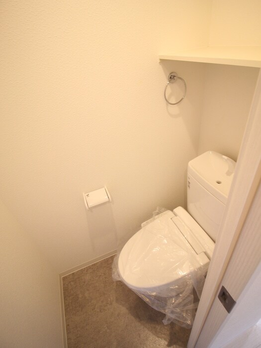 物件内観写真14　(トイレ)