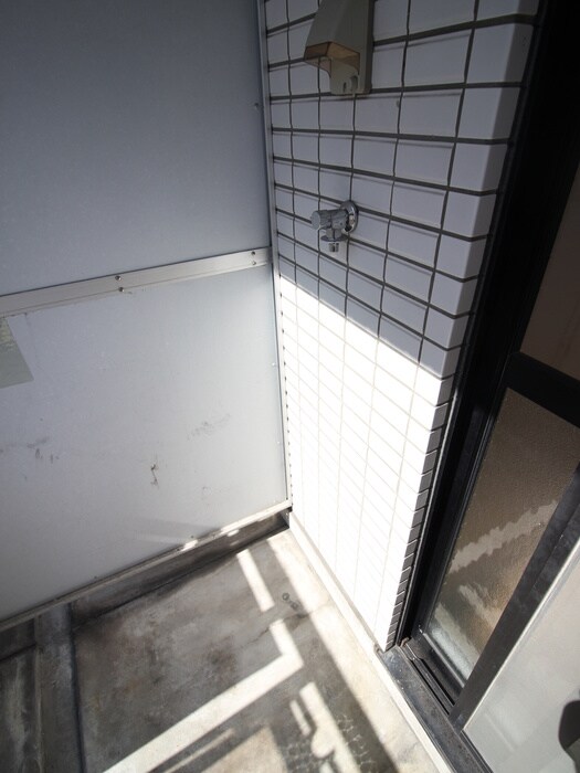 物件内観写真15　(洗濯機置場)