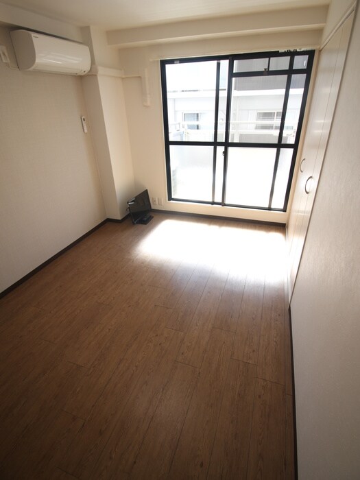 物件内観写真17　(居室)