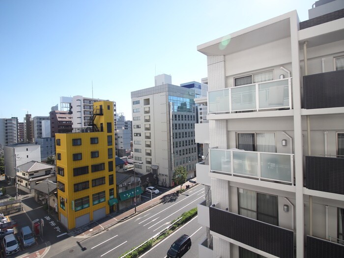 物件内観写真18　(室内からの展望)