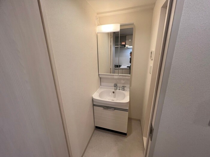 物件内観写真11　(洗面)