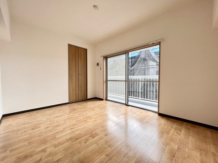 物件内観写真7　(居室)