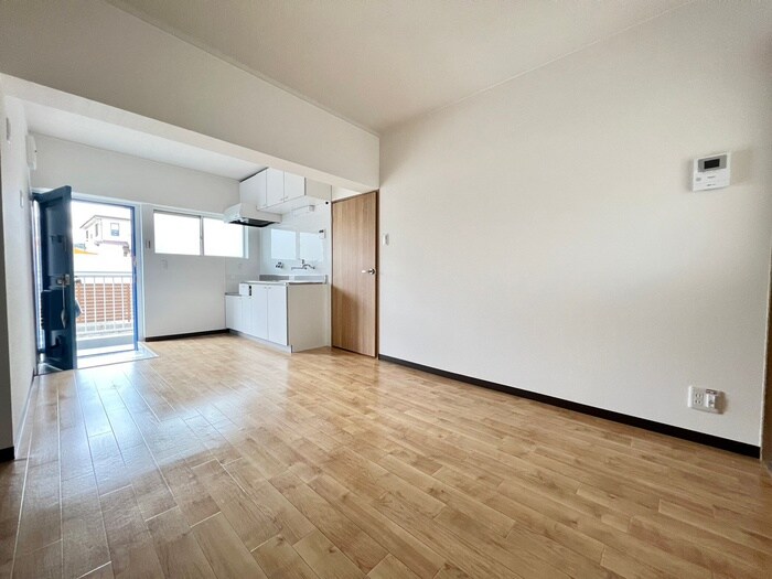 物件内観写真9　(居室)