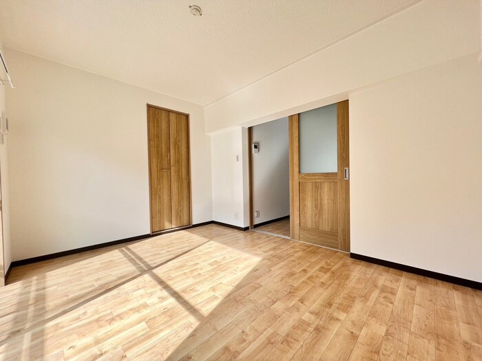 物件内観写真10　(居室)