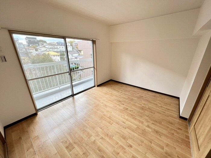 物件内観写真22　(居室)