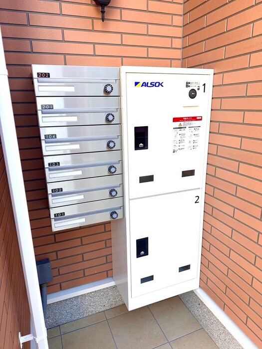 物件外観写真4　(建物設備)