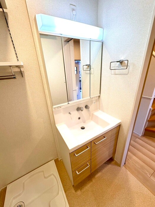 物件内観写真11　(洗面)