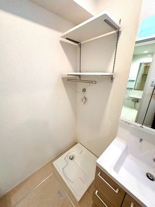 物件内観写真15　(洗濯機置場)