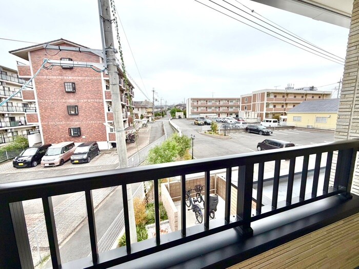 物件内観写真19　(室内からの展望)