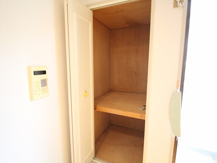物件内観写真13　(収納)