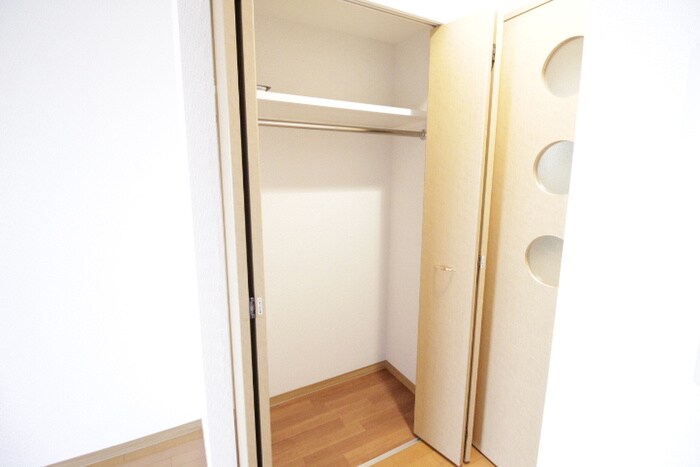 物件内観写真15　(収納)
