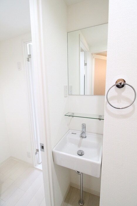 物件内観写真11　(洗面)